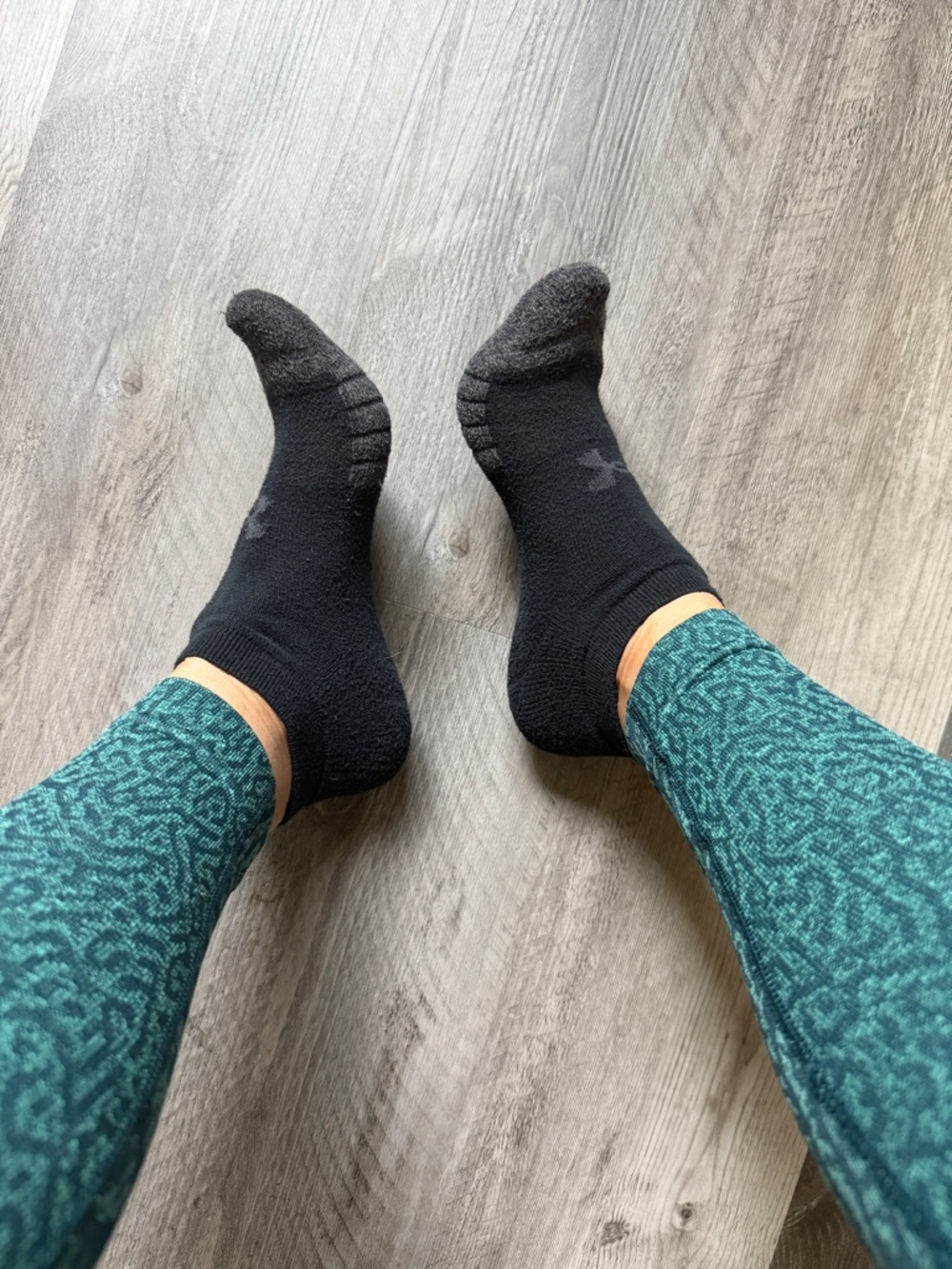 Under Armour Black Athletic Ankle Socks Dark Gray Toe Gym - Picture 2 of 8